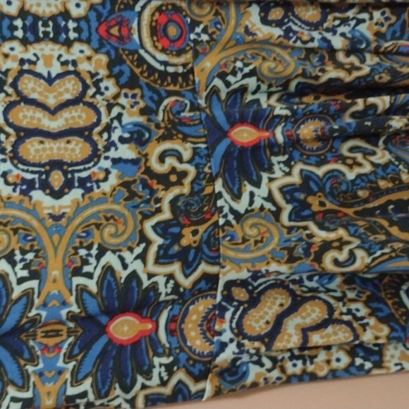 LULAROE Dress ๐ - Picture 2 of 4